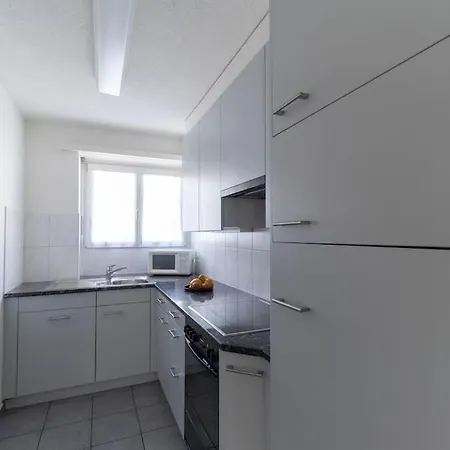 2 Bedroom Close To - D2 Apartment *