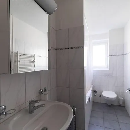 2 Bedroom Close To - D2 Apartment *