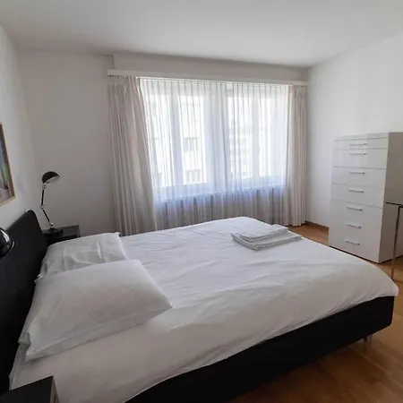 2 Bedroom Close To - D2 Apartment