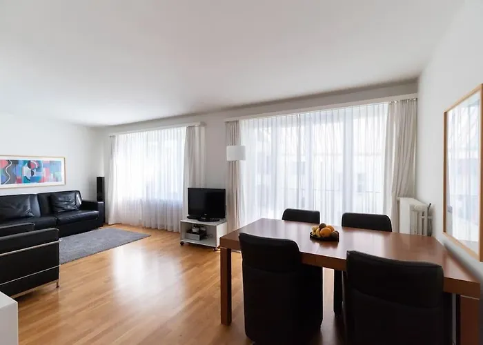 2 Bedroom Close To - D2