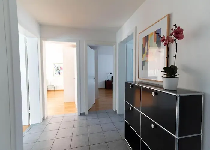 2 Bedroom Close To - D2 *