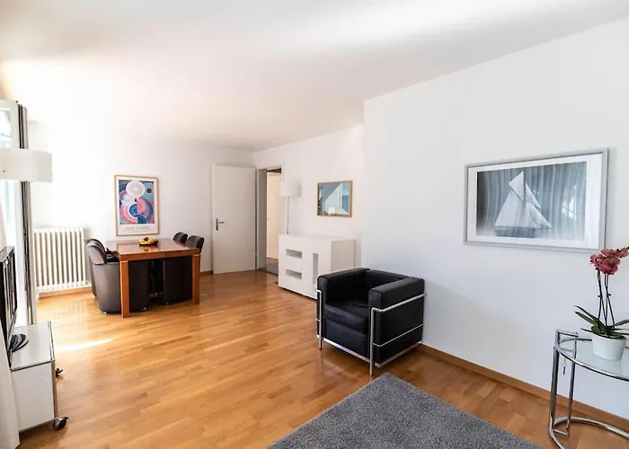 2 Bedroom Close To - D2